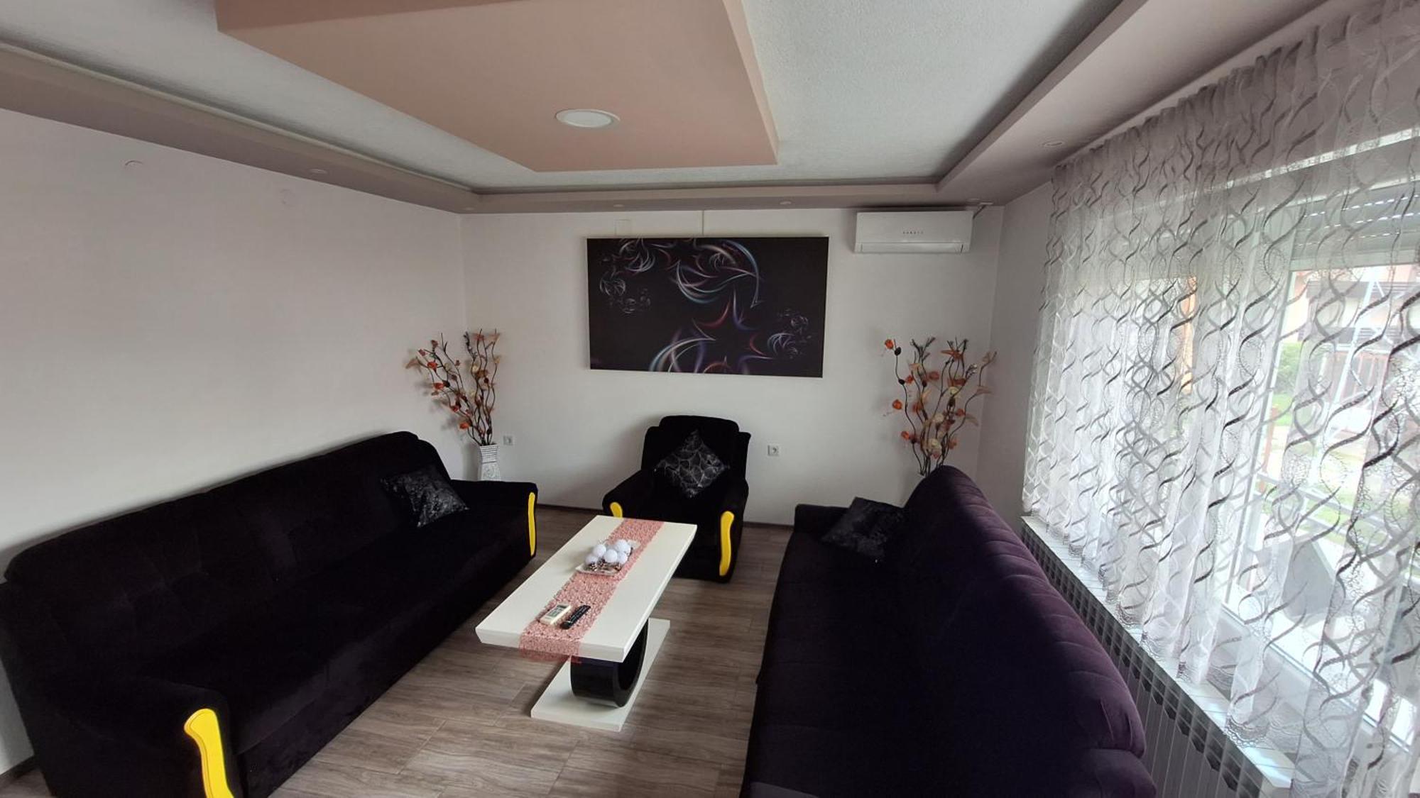 Kaca Apartmani 1 Banja Luka Exterior photo
