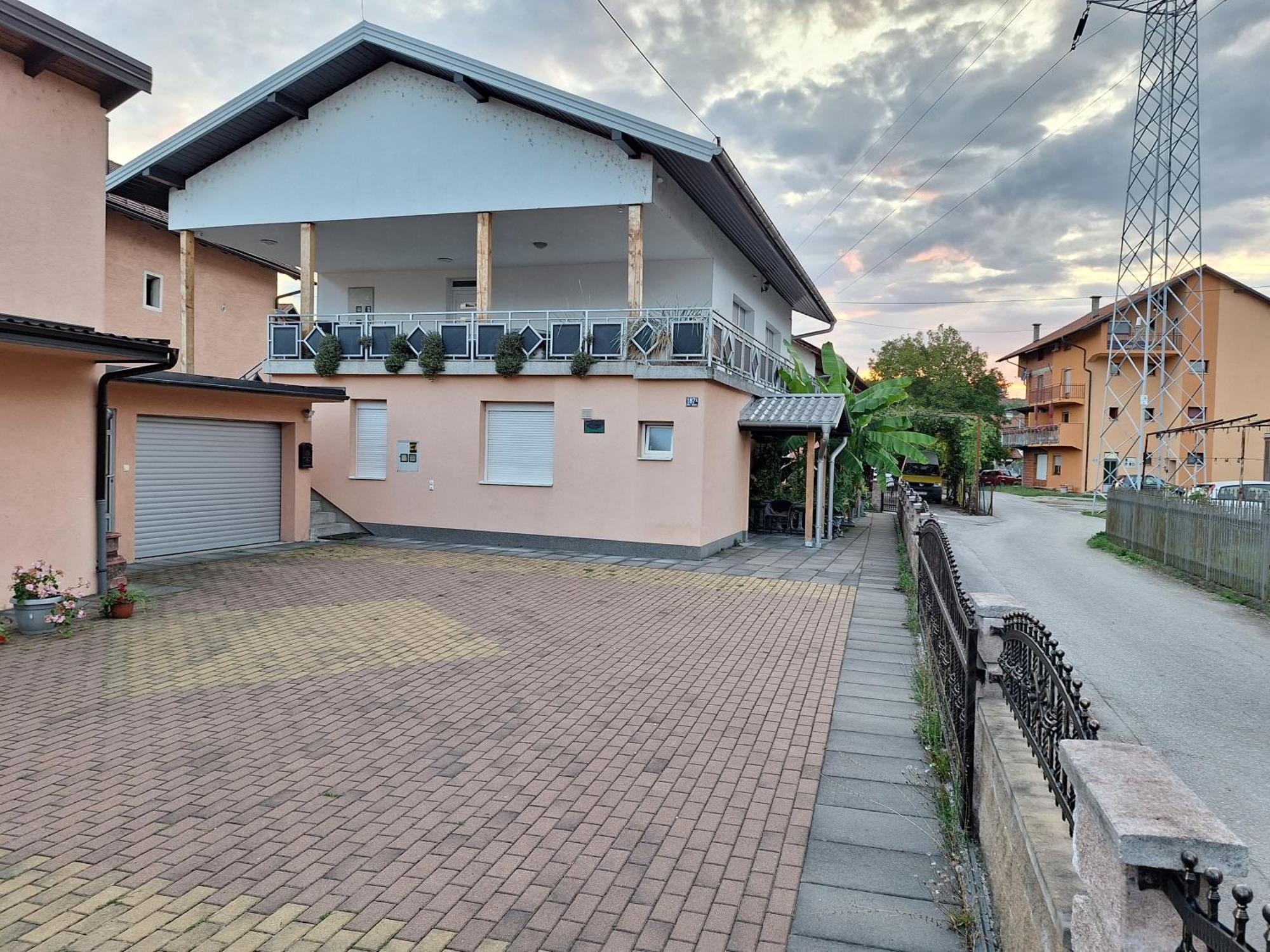 Kaca Apartmani 1 Banja Luka Exterior photo