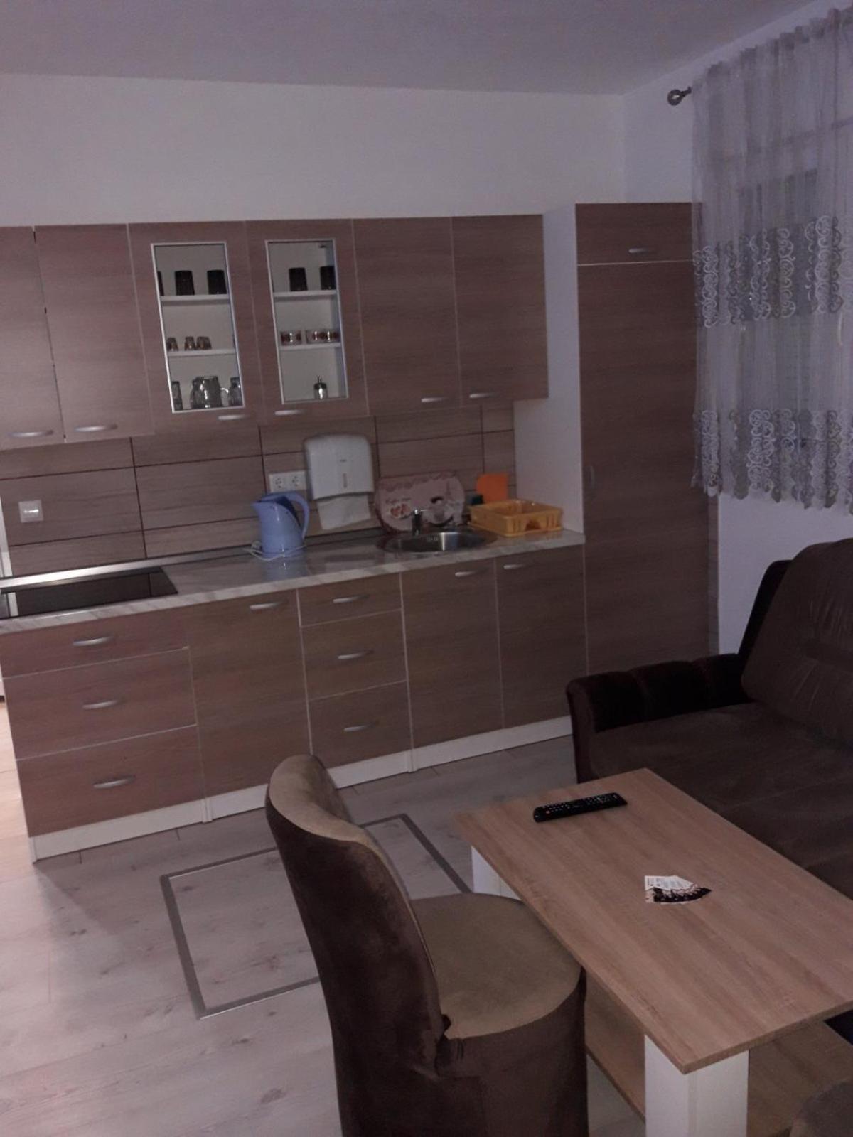 Kaca Apartmani 1 Banja Luka Exterior photo