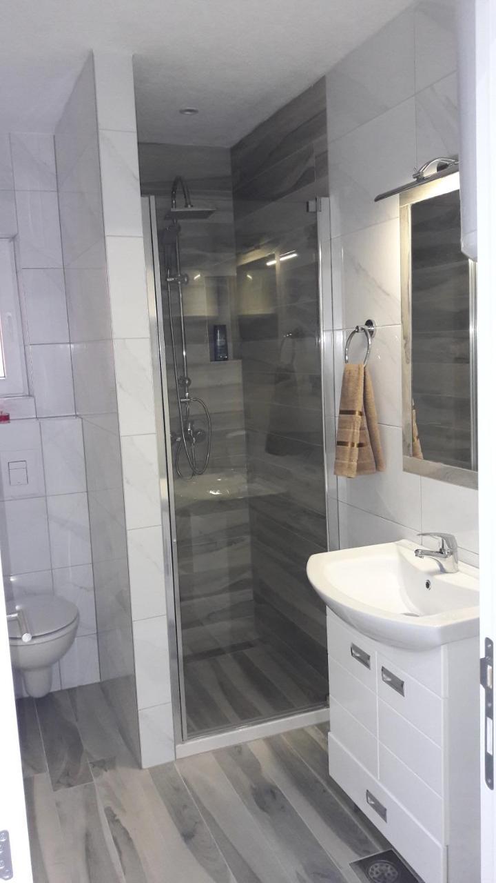 Kaca Apartmani 1 Banja Luka Exterior photo