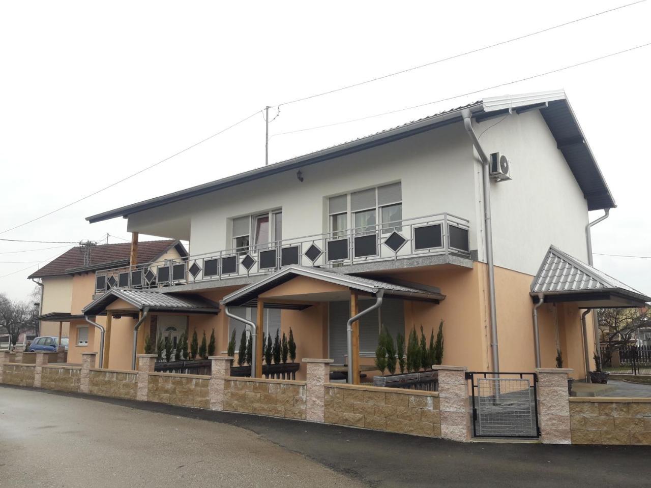 Kaca Apartmani 1 Banja Luka Exterior photo